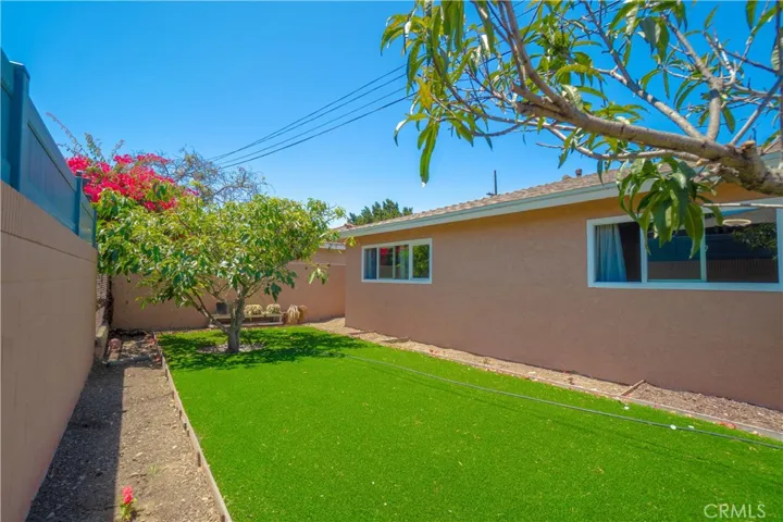 1738 N Wilmington, Wilmington, California 90744