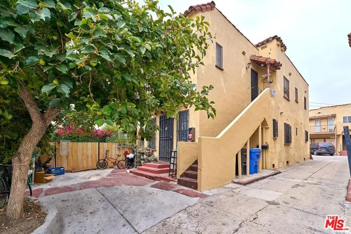 1125 S Ardmore Avenue, Los Angeles, California 90006