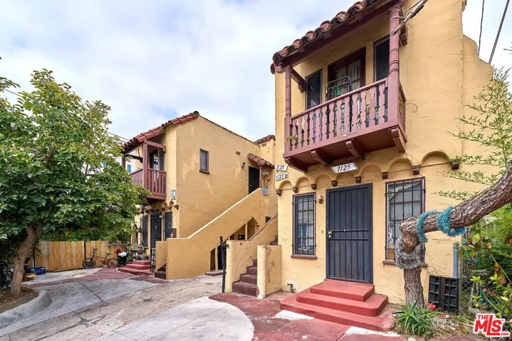 1125 S Ardmore Avenue, Los Angeles, California 90006