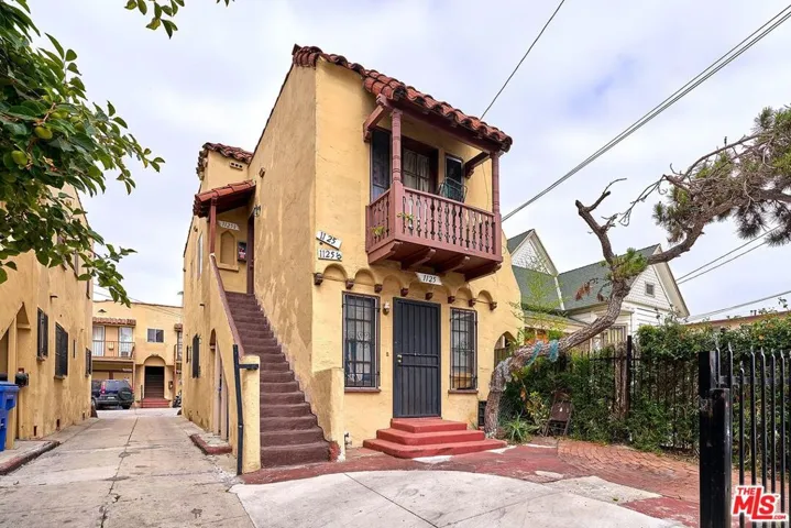 1125 S Ardmore Avenue, Los Angeles, California 90006