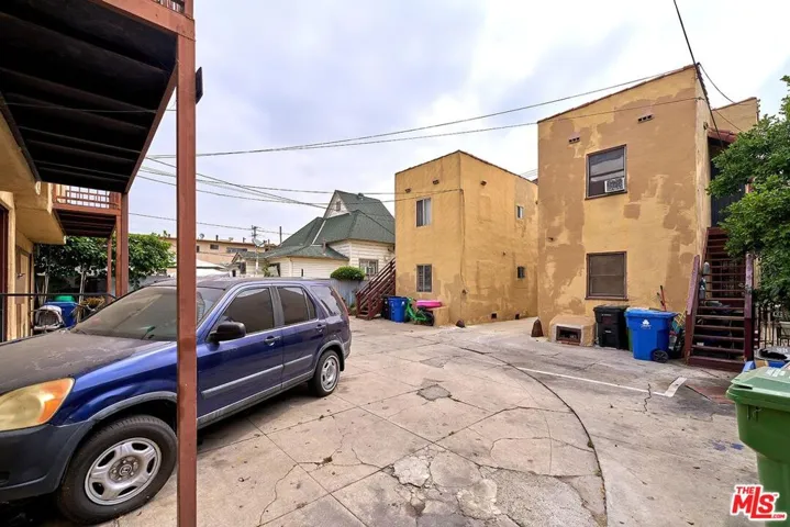 1125 S Ardmore Avenue, Los Angeles, California 90006