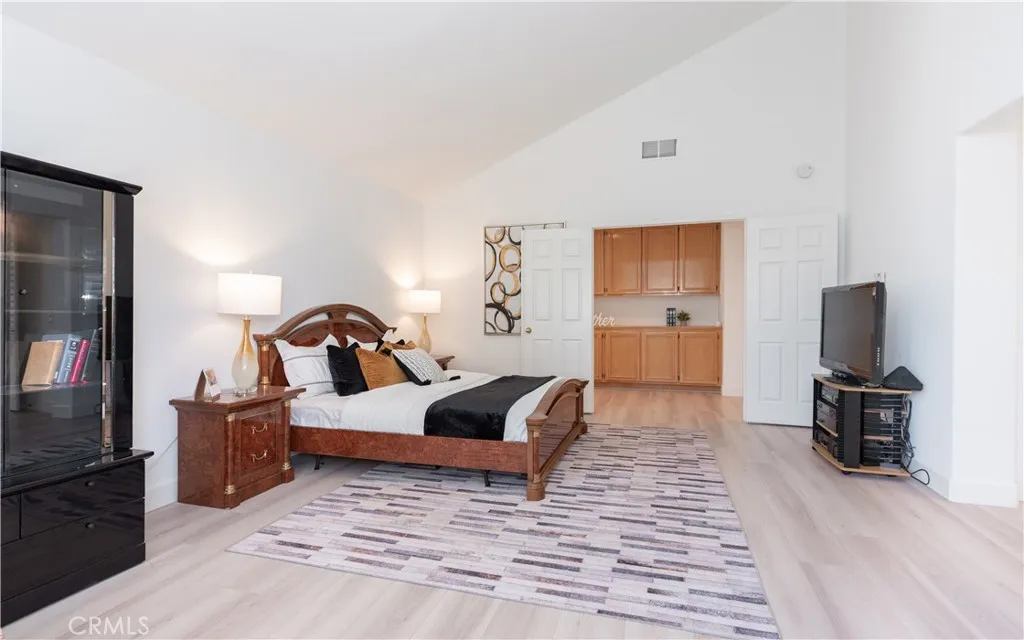 Primary Bedroom ensuite- high ceilings