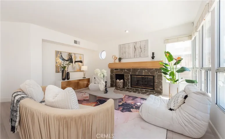 family Room (2nd fireplace)
