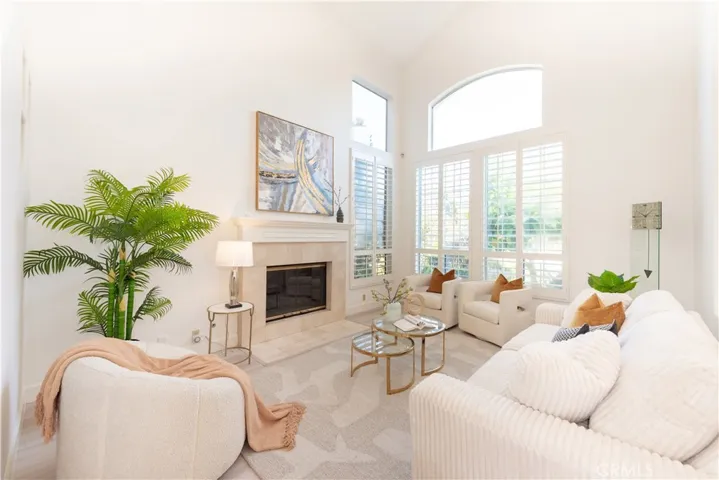 Bright and open floor plan
