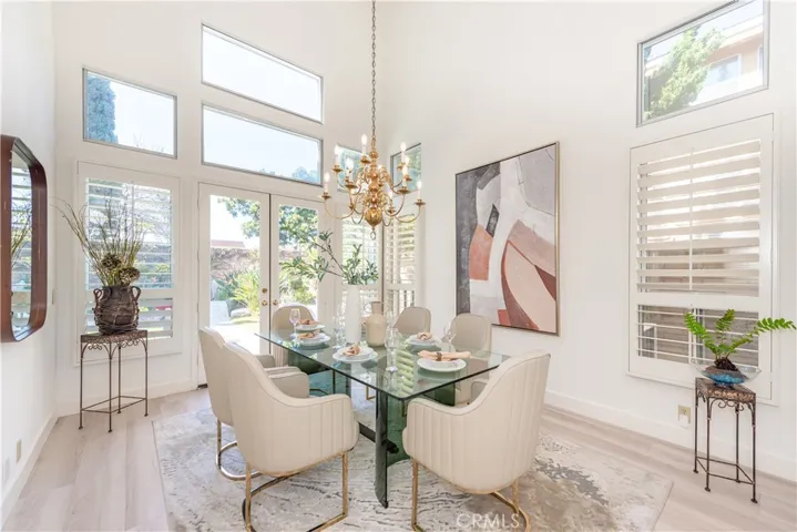 Formal dining room- cathedral ceiling height