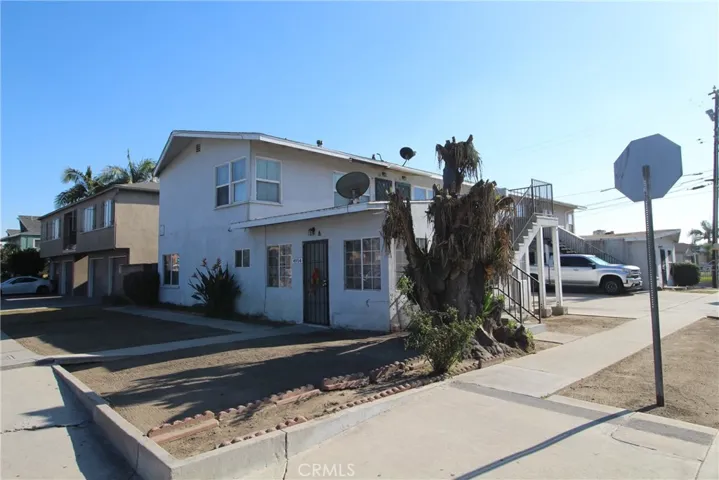 4954 Tweedy Boulevard B, South Gate, California 90280