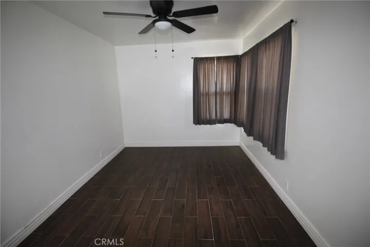 4954 Tweedy Boulevard B, South Gate, California 90280