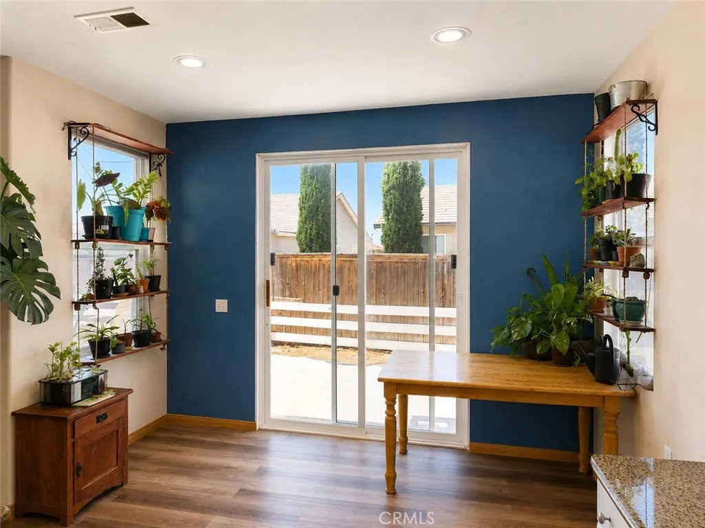 Breakfast Nook/Door to Backyard (Picture is AI Enhanced)