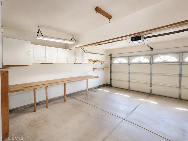 Two Car Garage (Picture is AI Enhanced)