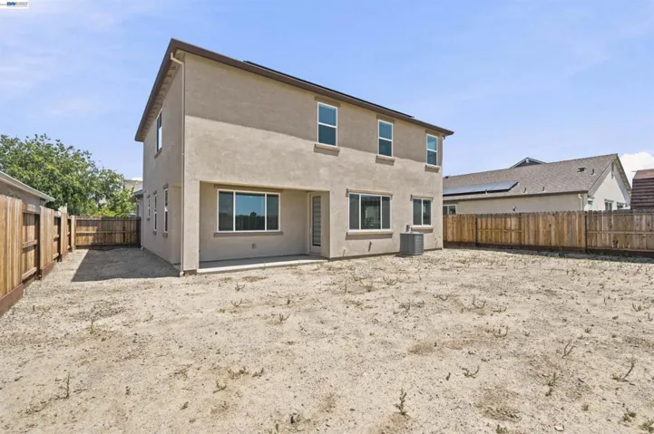 200 De Bord Dr, Tracy, California 95376