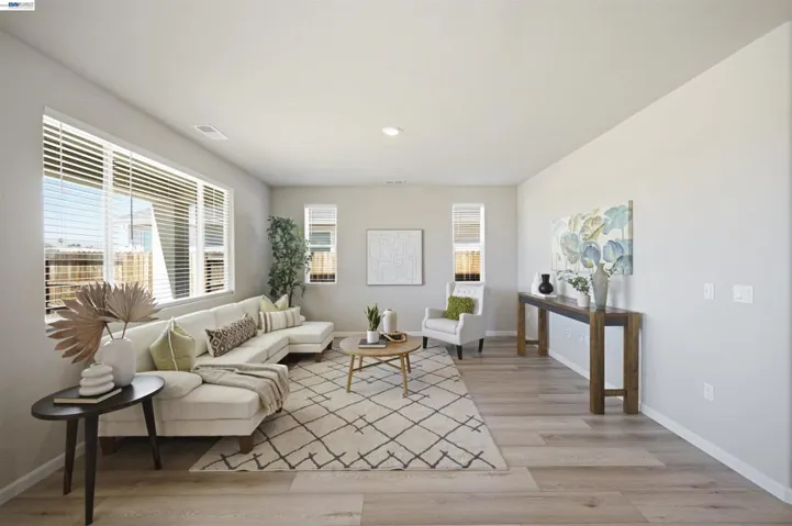 200 De Bord Dr, Tracy, California 95376