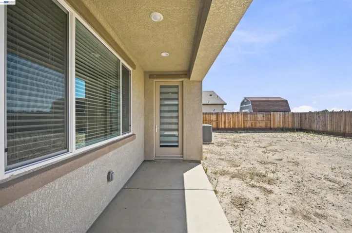 200 De Bord Dr, Tracy, California 95376