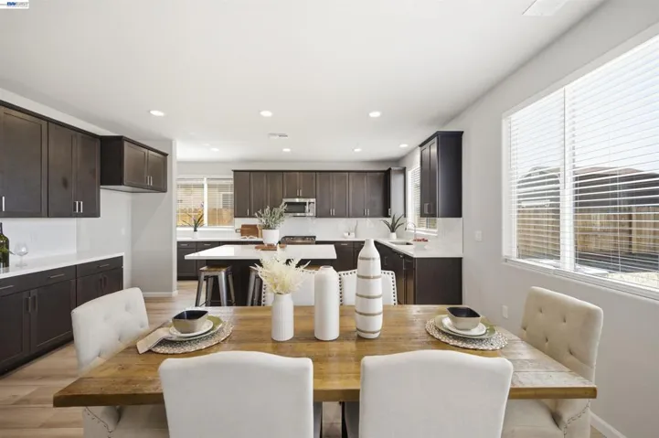 200 De Bord Dr, Tracy, California 95376