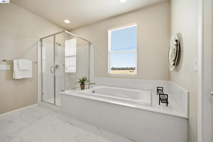 200 De Bord Dr, Tracy, California 95376