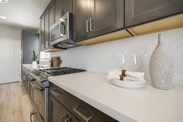 200 De Bord Dr, Tracy, California 95376