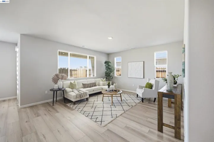 200 De Bord Dr, Tracy, California 95376