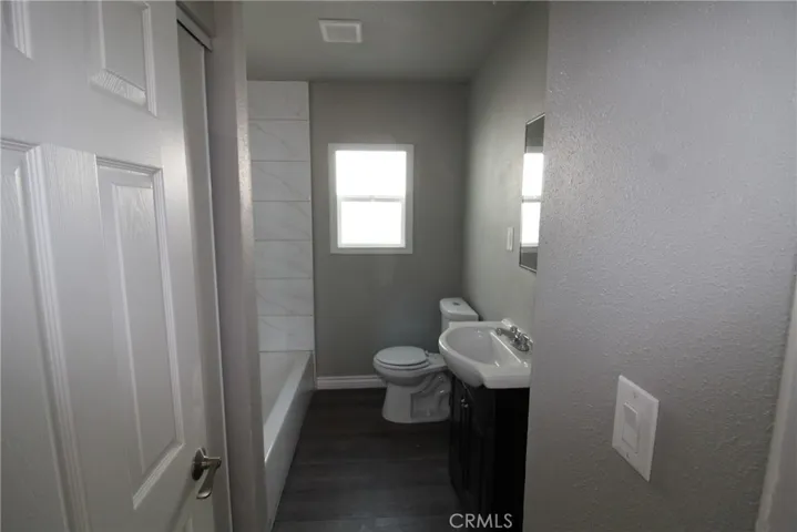 4986 Southern Avenue B, South Gate, California 90280