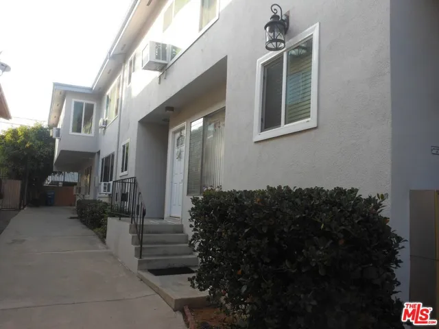 213 S Alexandria Avenue 9, Los Angeles, California 90004
