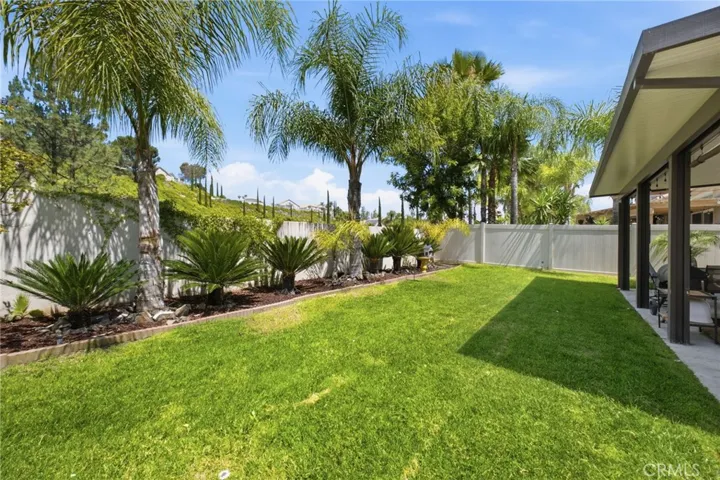 10 Villa Valtelena, Lake Elsinore, California 92532