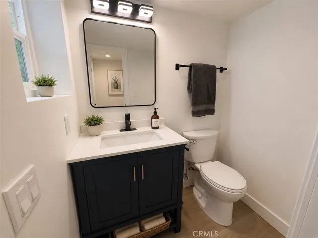 611 S Sunset Canyon, Burbank, California 91501