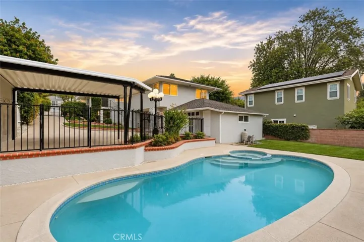 611 S Sunset Canyon, Burbank, California 91501