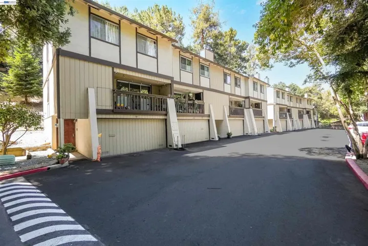1743 Panda Way, Hayward, California 94541