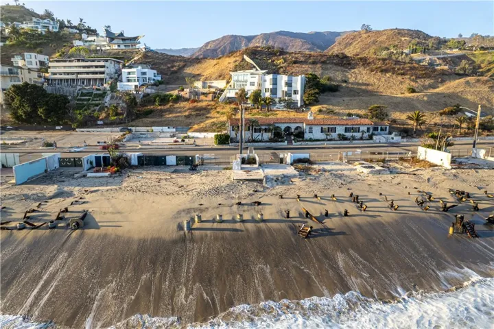 La Costa Beach oceanfront development opportunity with 35 feet of direct beach frontage.
