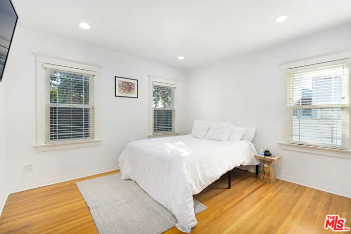 801 N Laurel Avenue, Los Angeles, California 90046