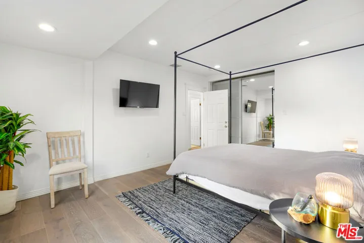 801 N Laurel Avenue, Los Angeles, California 90046