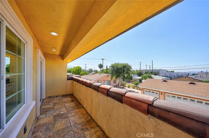 7923 Ledge Ave, Sun Valley, California 91352
