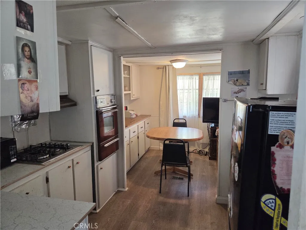 3040 Lakeview Drive, Nice, California 95464 — photo 4