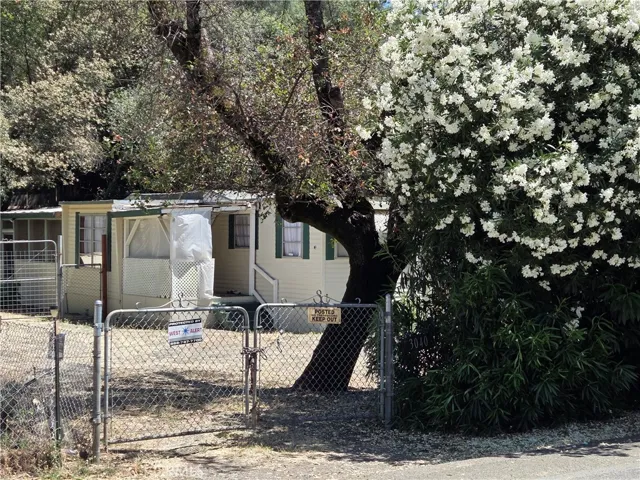 3040 Lakeview Drive, Nice, California 95464