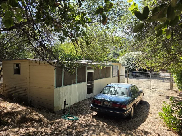 3040 Lakeview Drive, Nice, California 95464
