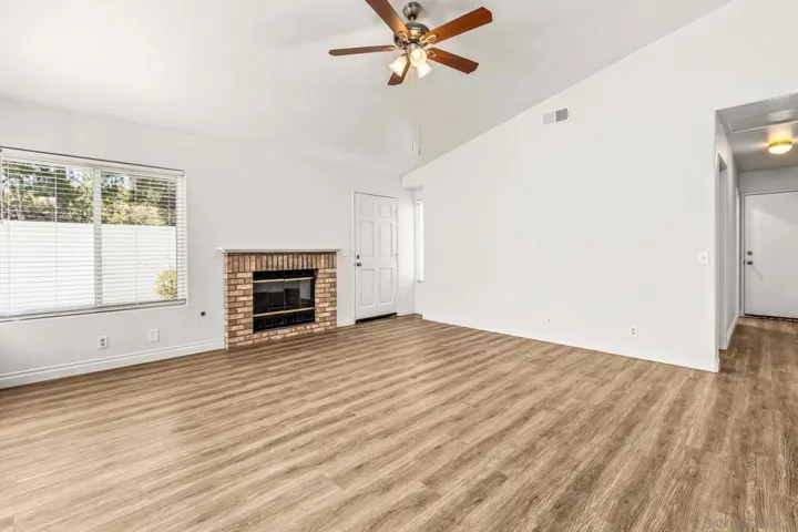 2102 Amorosa Glen, Escondido, California 92026