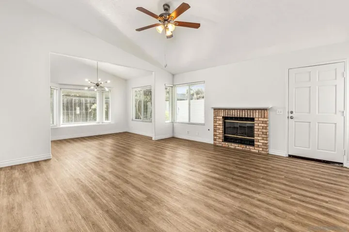 2102 Amorosa Glen, Escondido, California 92026