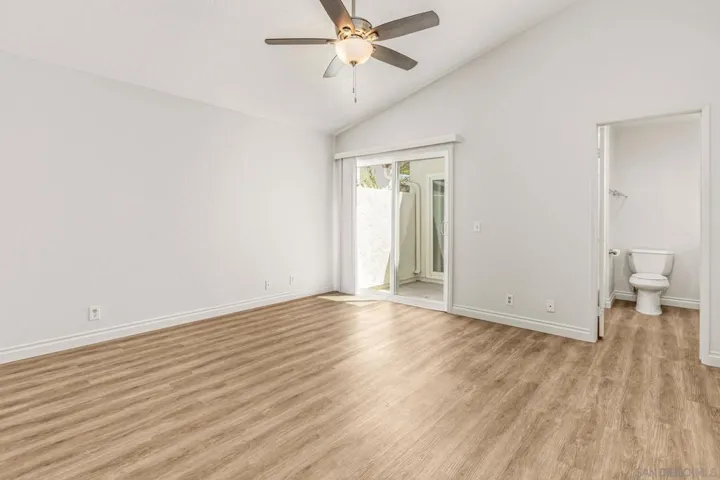 2102 Amorosa Glen, Escondido, California 92026