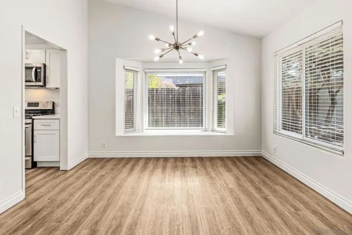 2102 Amorosa Glen, Escondido, California 92026