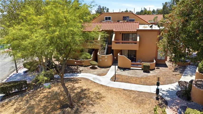 1500 West Edgehill Road 20, San Bernardino, California 92405