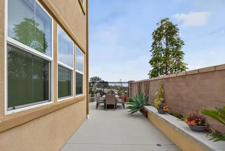 1733 Artemisia Ct, Carlsbad, California 92011