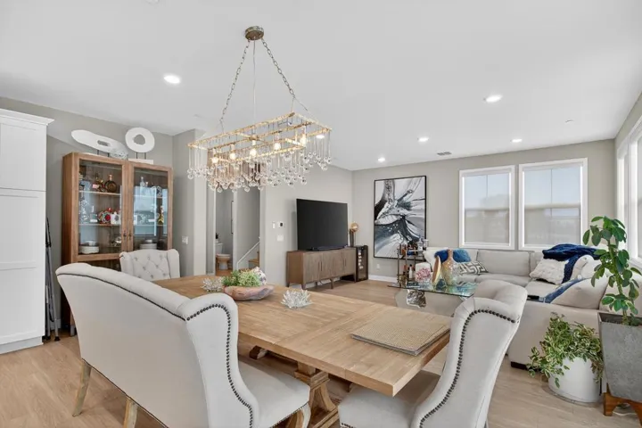 1733 Artemisia Ct, Carlsbad, California 92011