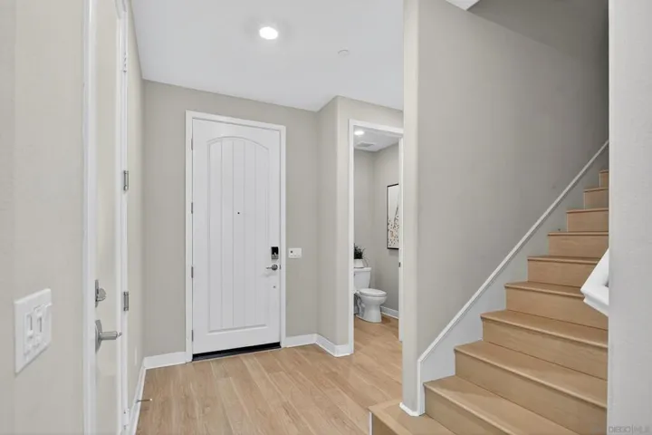1733 Artemisia Ct, Carlsbad, California 92011