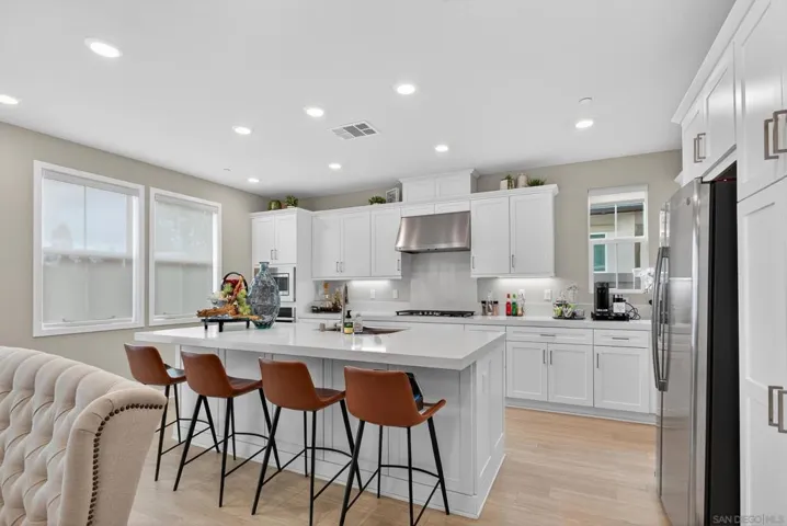 1733 Artemisia Ct, Carlsbad, California 92011