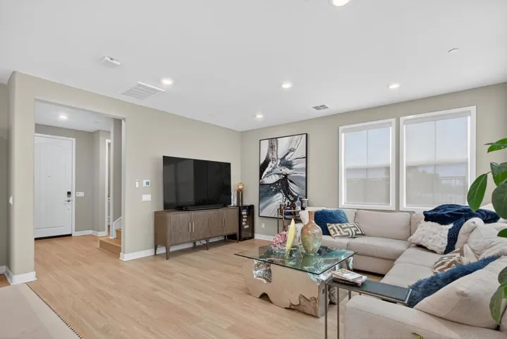 1733 Artemisia Ct, Carlsbad, California 92011