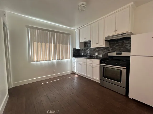 214 E Stocker B, Glendale, California 91207