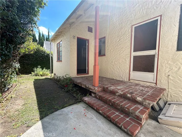 214 E Stocker B, Glendale, California 91207