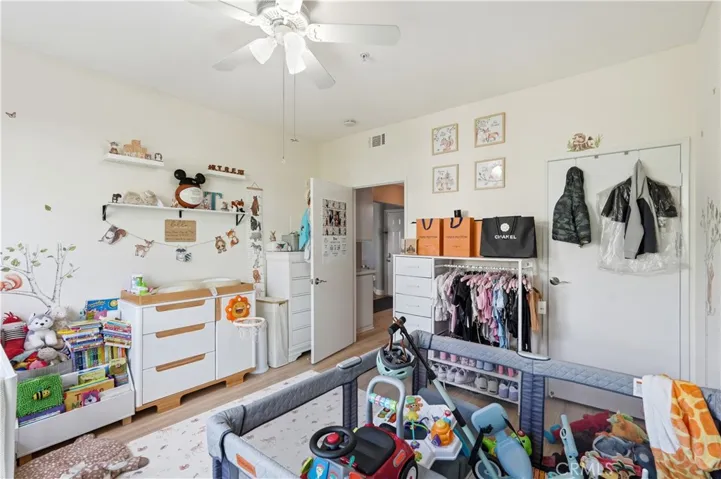 640 W 4th Street, Long Beach, California 90802