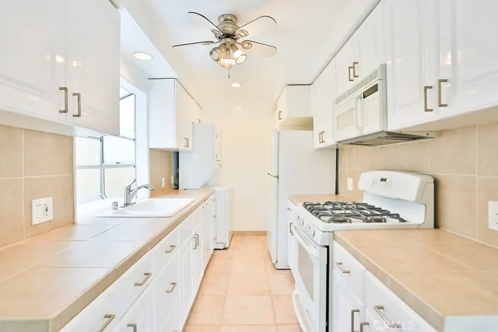 439 Via Lido Soud, Newport Beach, California 92663