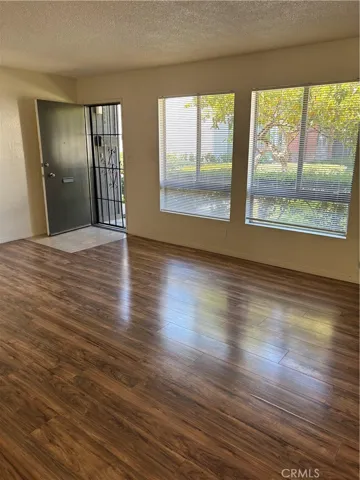 Living Room - All interior pictures are from before current tenant move in.