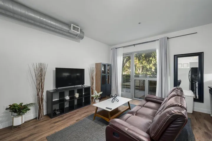 889 Date St. 116, San Diego, California 92101