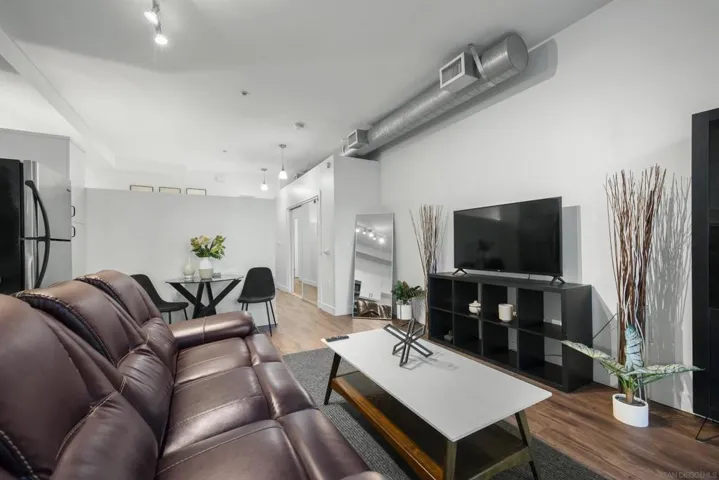889 Date St. 116, San Diego, California 92101